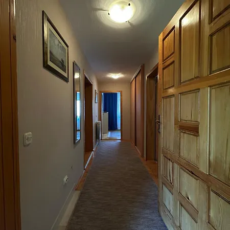 Vakantiehuis Vratnik