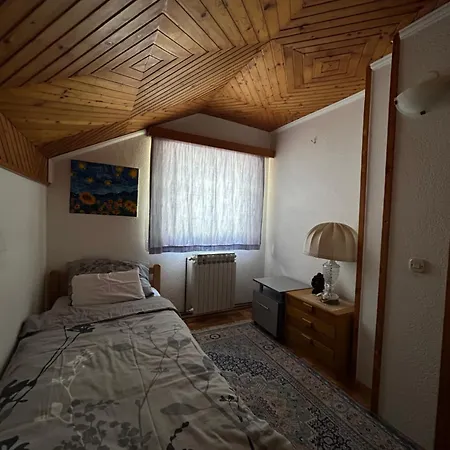 Vakantiehuis Vratnik